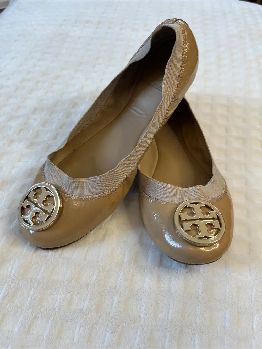 Tory Burch Caroline Ballet Flats Size 7 Beige Patent Leather Khaki Slip On